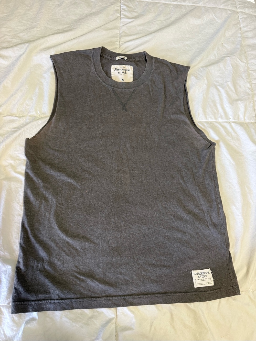 Abercrombie & Fitch Men's Charcoal Gray Sleeveless Tank